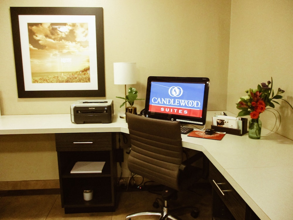 Candlewood Suites Alabaster by IHG - photo 29