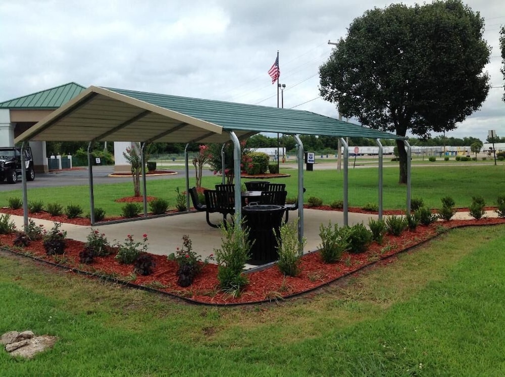 Hallmarc Inn & Suites of West Memphis - photo 15