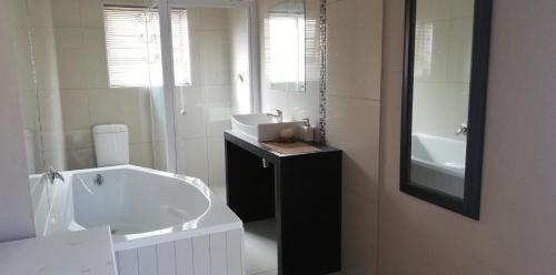 Durbanville Luxury Living Private Room