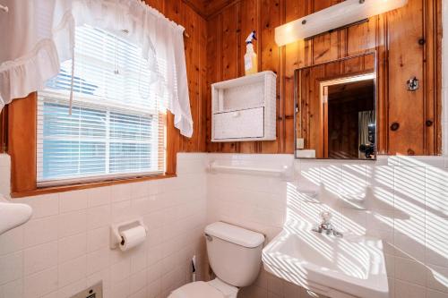 Boys Oh Boy by Oak Island Accommodations - photo 17