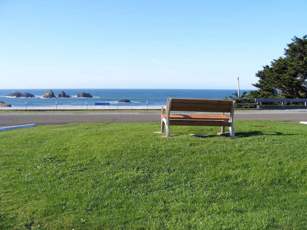 Sunset Oceanfront Lodging - photo 140
