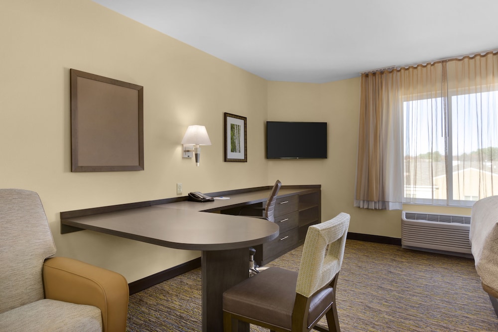 Candlewood Suites Vestal Binghamton by IHG - photo 9