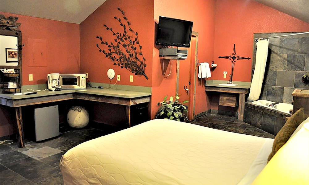 Rustic Creek Ranch Resort - photo 46