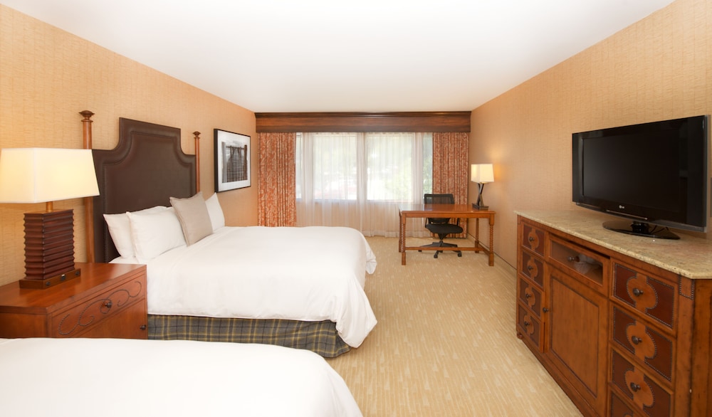 Lake Arrowhead Resort and Spa - photo 6