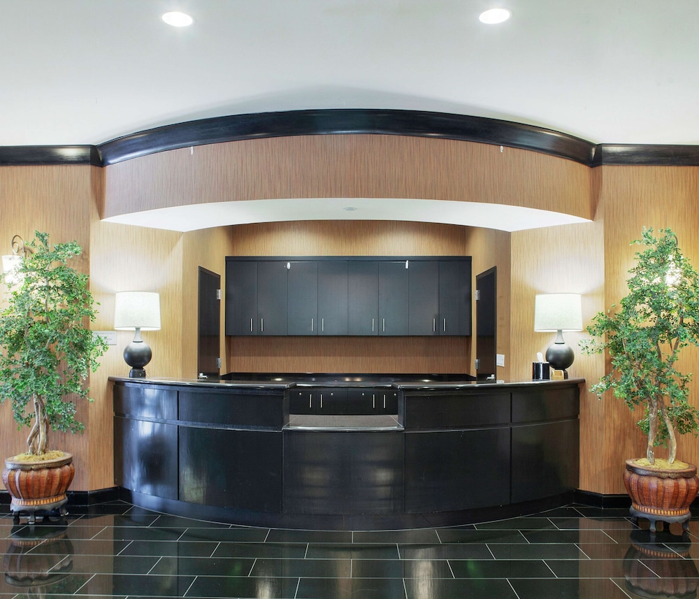 DoubleTree Suites by Hilton Bentonville - photo 8