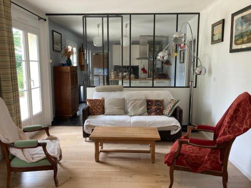 Le Fleuriau Tours Loire Valley — hotel in Saint-Avertin