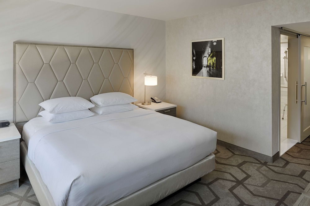 The Kingsley Bloomfield Hills a DoubleTree by Hilton - photo 32