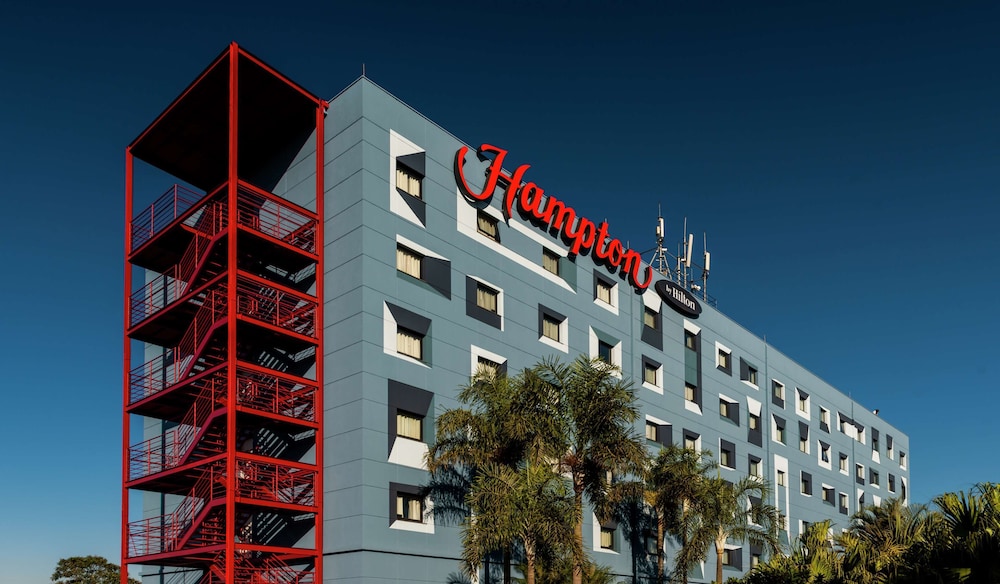 Hampton by Hilton Guarulhos Airport - carbon neutral hotel in Guarulhos