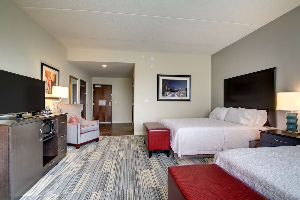 Hampton Inn & Suites Greenville Airport SC - photo 10
