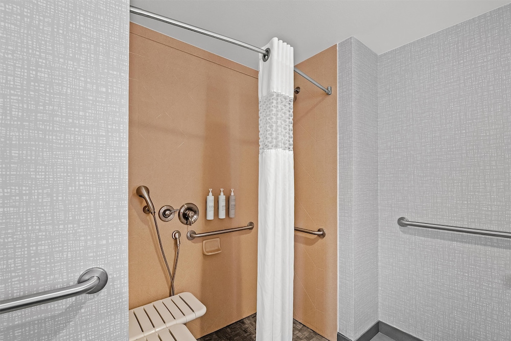 Hampton Inn Omaha West Dodge Road - photo 19