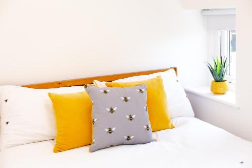 The Bs Hive Modern Stylish 2 Bedroom House in Harrogate Centre