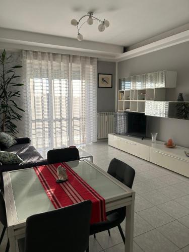 Appartamento Seriate 10 min dall'aereoporto parcheggio gratuito Netflix — 4-Star Luxury Hotel in Seriate, Italy