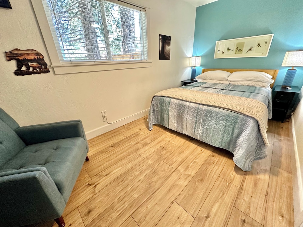 The Pines Inn and Cottages - photo 10