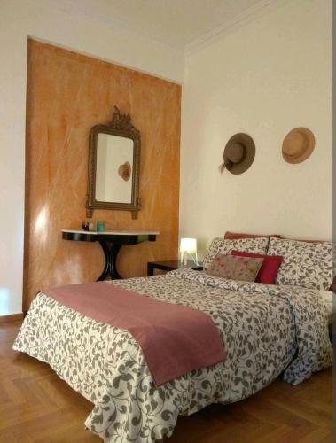 Zizi room - last minute hotel in Athens