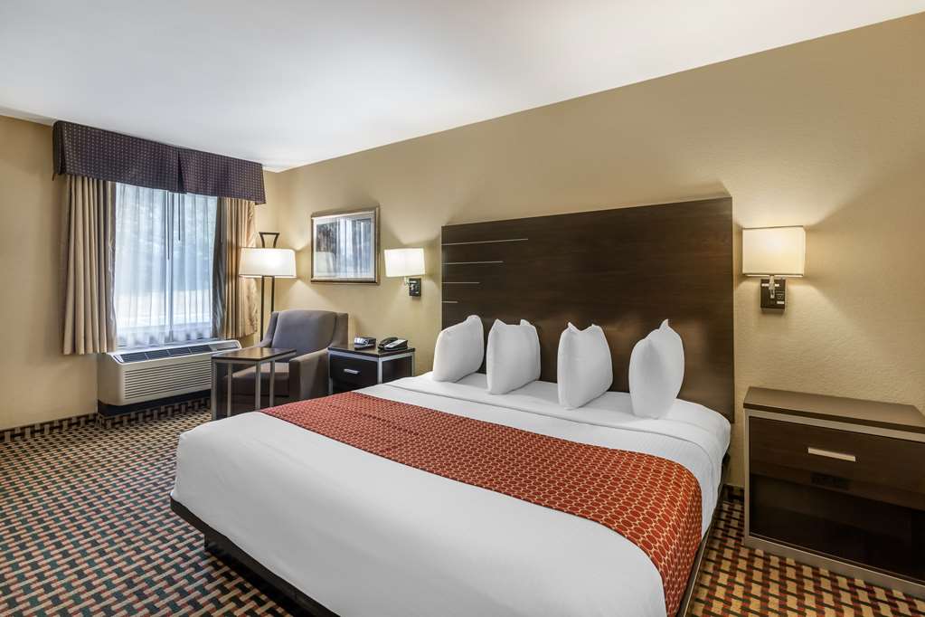 Best Western Bradford Inn - photo 16