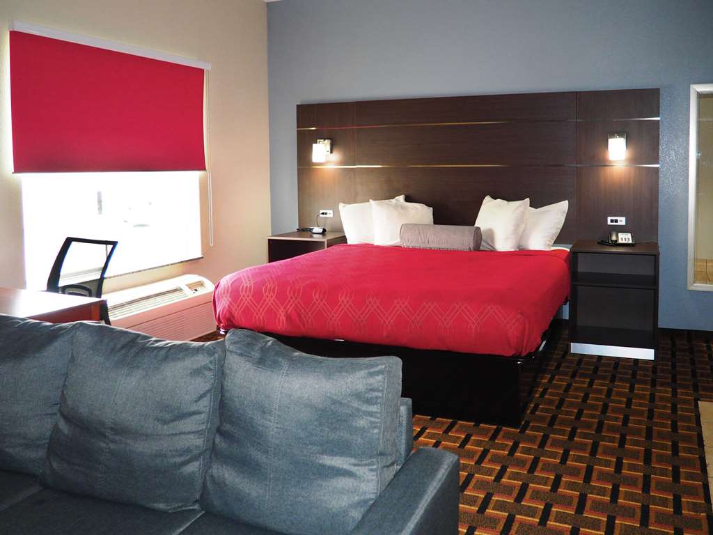 Econo Lodge Augusta West near Fort Gordon - photo 23