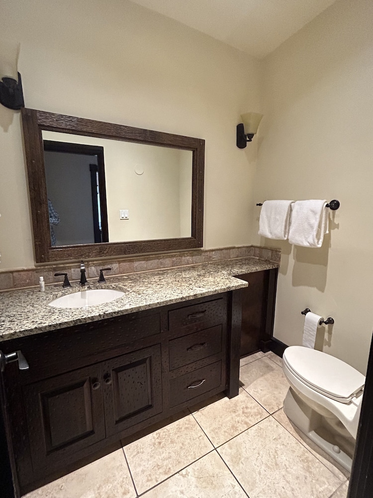 The Inn at Vanessie - photo 54