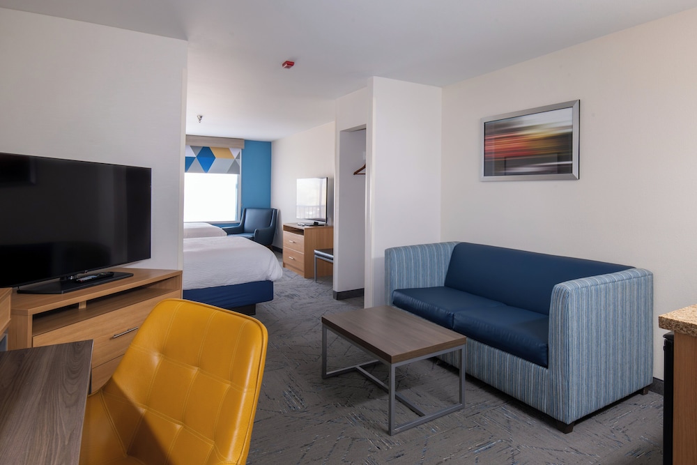 Holiday Inn Express Hotel & Suites Henderson by IHG - photo 6
