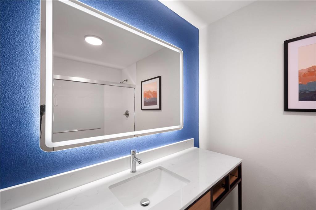 La Quinta Inn & Suites by Wyndham Myrtle Beach - photo 14