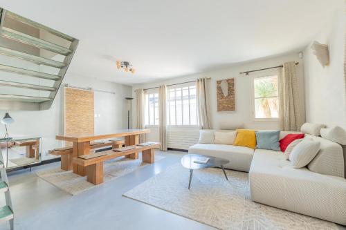 Maison de village L'A N N E X E proche du port — 4-Star Luxury Hotel in Saint-Martin-De-Re, France