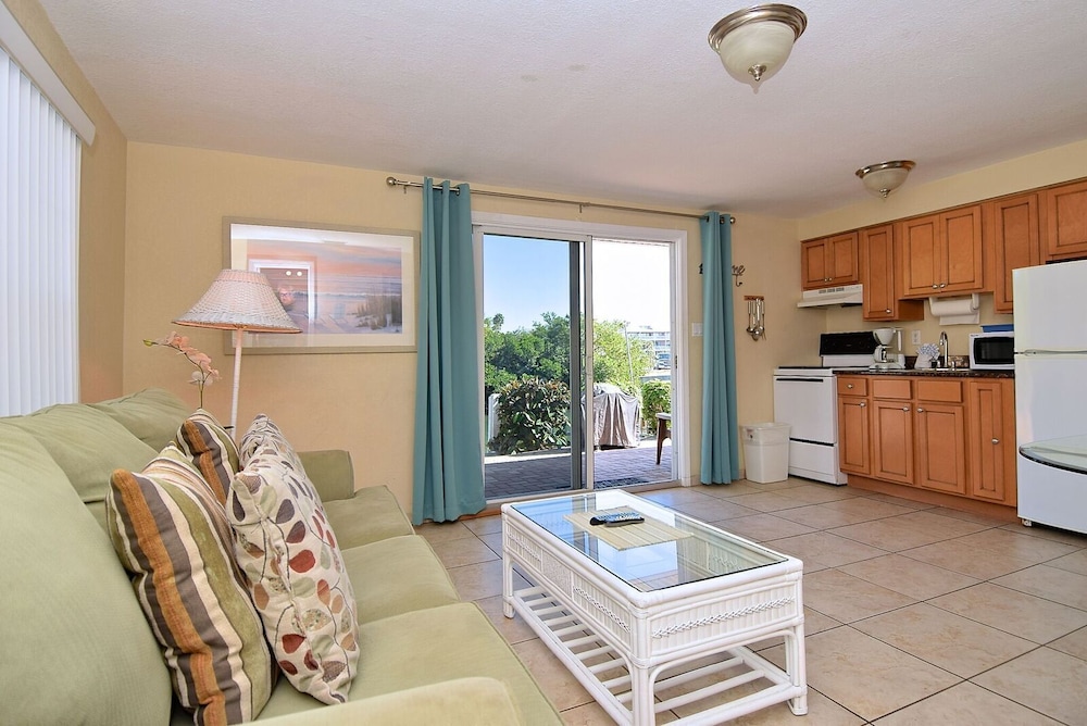A Beach Retreat - photo 113