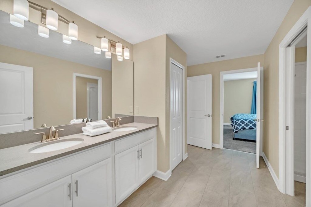 Ultimate 9 Champions Gate Resort Property With Spa 9 Bedroom Villa by RedAwning Kissimmee - photo 41