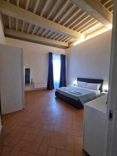 35 Rooms Palazzo Buoninsegni in Colle Di Val D'elsa, Italy