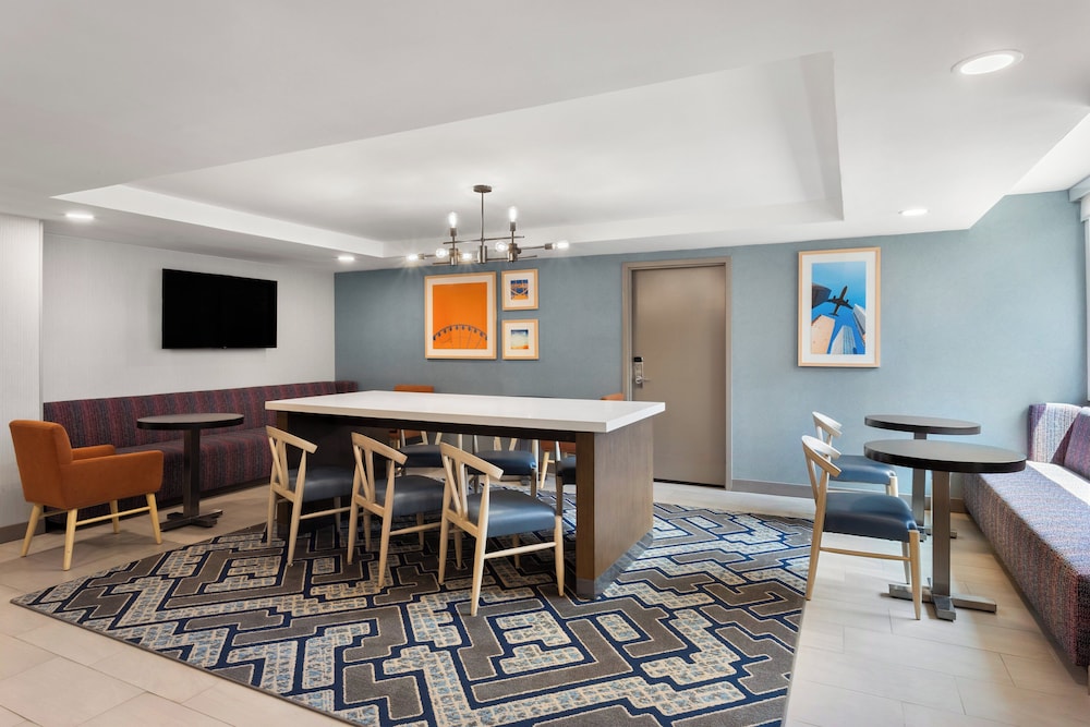 Holiday Inn Express Atlanta Airport North by IHG - photo 30