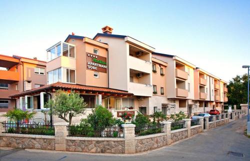 Apartments Maslina III — 4-Star Luxury Hotel in Njivice, Croatia