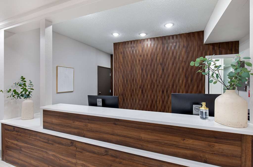 Baymont by Wyndham Hattiesburg - photo 16