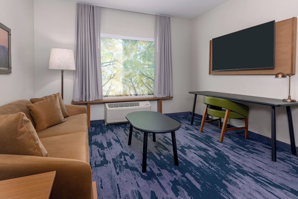 Fairfield Inn & Suites by Marriott Charlotte Monroe - photo 11