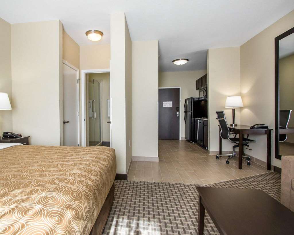 MainStay Suites Meridian Bonita Lakes - photo 15