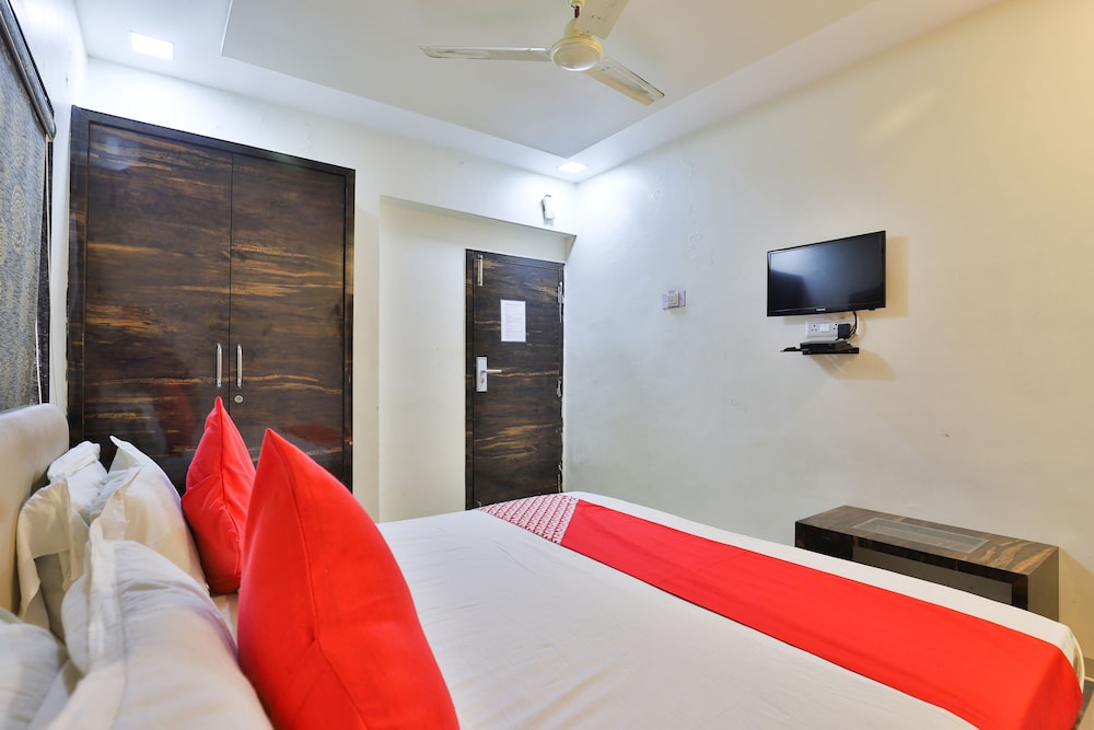 Oyo 27633 Hotel Dan — Vapi — photo 2