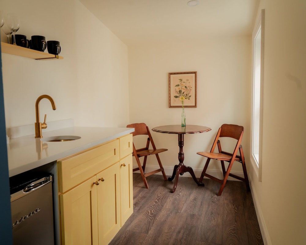 The Bookhouse Hotel - photo 20