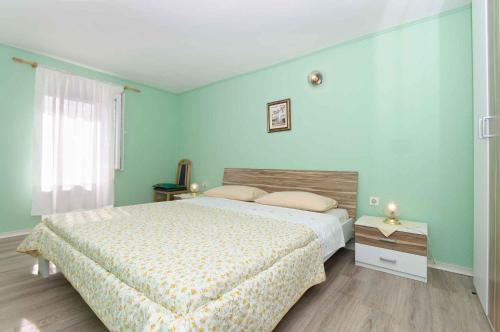 Holiday home in Lopar Insel Rab 17776 — 4-Star Luxury Hotel in Lopar, Croatia