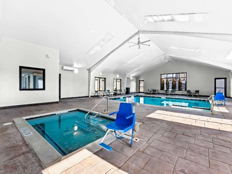 Best Western Plus Philadelphia Bensalem Hotel - photo 41