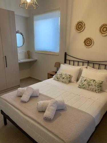 Thalassa Grammeno seaview house — 4-Star Luxury Hotel in Palaiochora, Greece