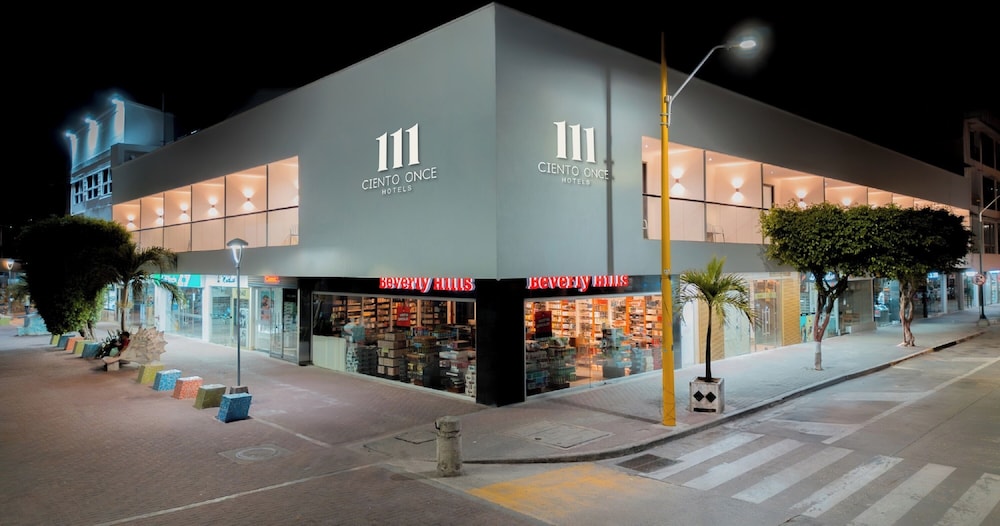 Hotels 111 - last minute hotel in San Andres