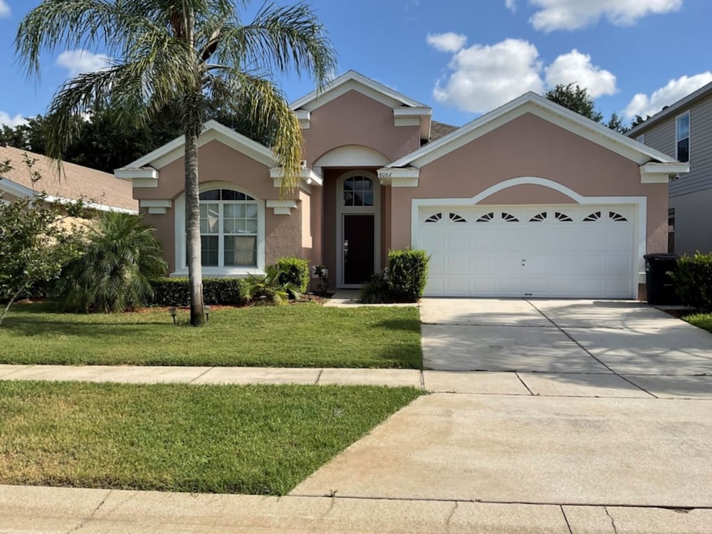 4 Bed in Windsor Palms Resort Steps to Disney - featured photo