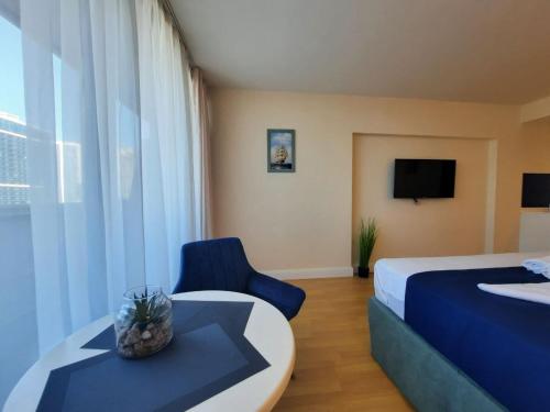 Aparthotel Orbi City sea view