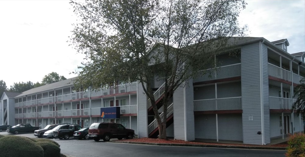 InTown Suites Extended Stay Atlanta GA Conyers - photo 23