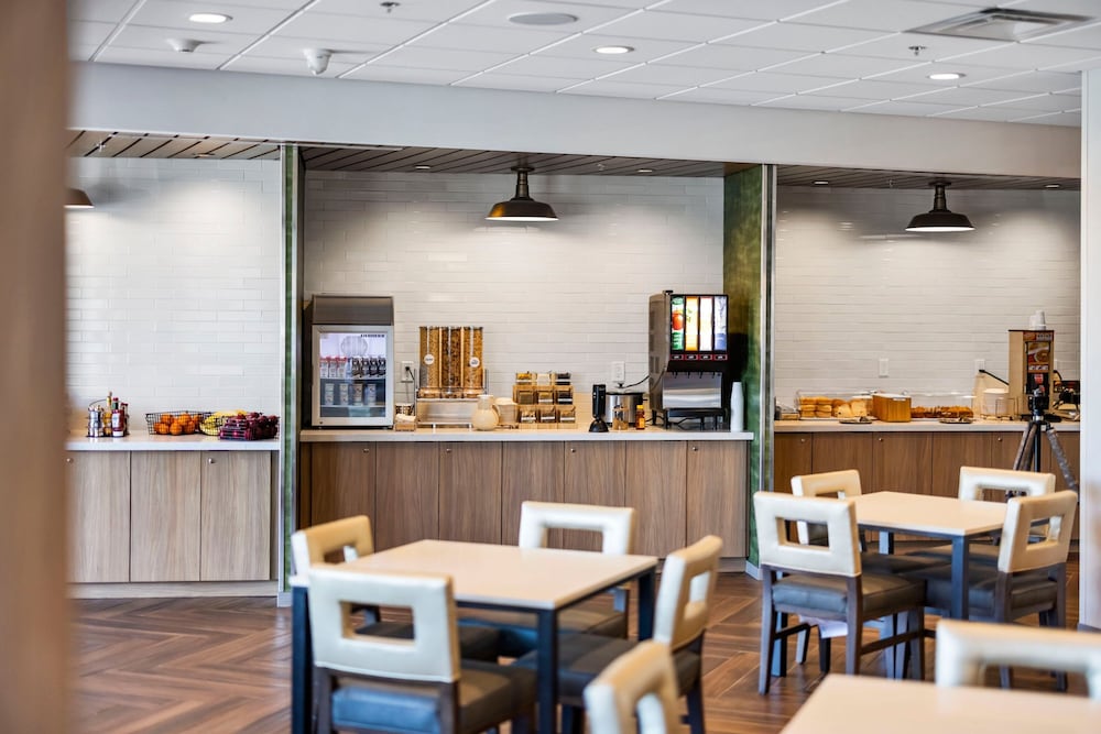 Fairfield by Marriott Inn & Suites San Francisco Airport Oyster Point Area - photo 28