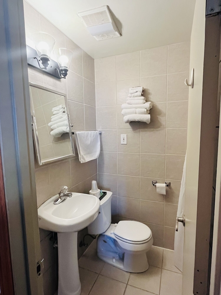 Sundance Motel - photo 18