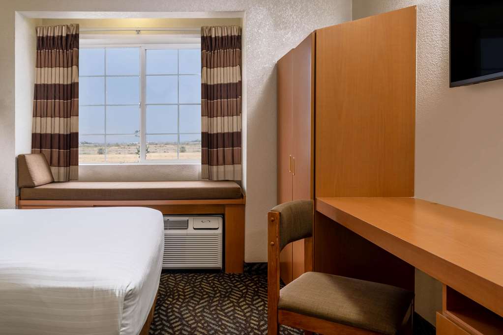 Microtel Inn & Suites by Wyndham Salt Lake City Airport - photo 25