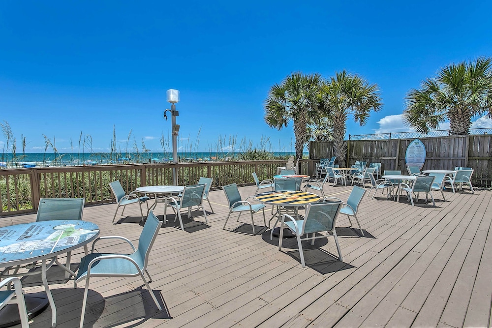 Steps to Beach: Bay Watch Resort Studio - photo 18