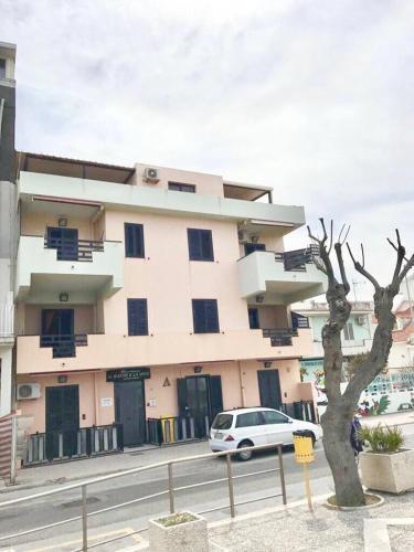 La Baia Di Nettuno Il Gatto E La Volpe — Venetico Superiore