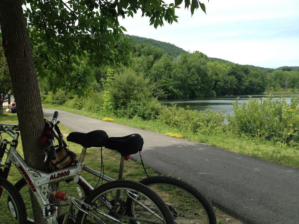 The Trail in Adams Berkshires Art Hotel - photo 27
