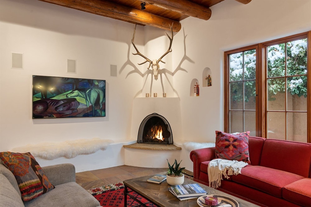 La Joya Spacious and Historic Downtown Jewel - photo 33
