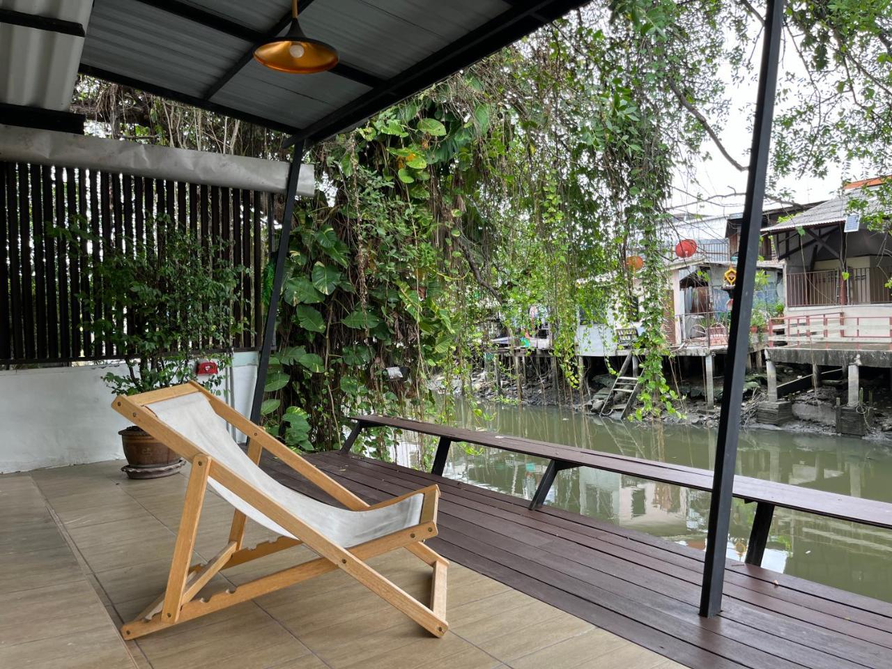 Kirin Riverside Homestay with AC WiFi in Bangkok — 4-Star Luxury Hotel in Rat Burana, Thailand