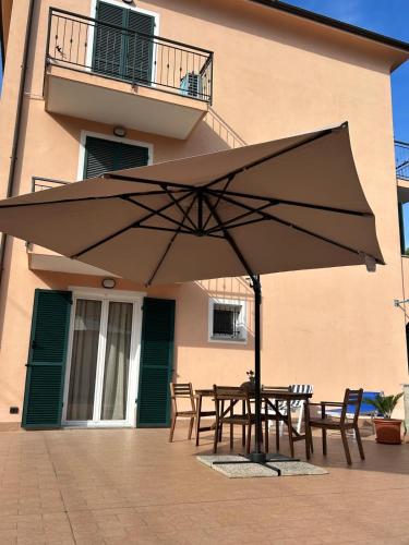 Appartamento Camineve 1 — 4-Star Luxury Hotel in Loano, Italy
